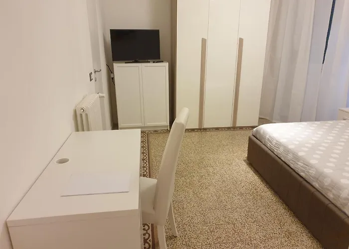 Apartman Italia121 *